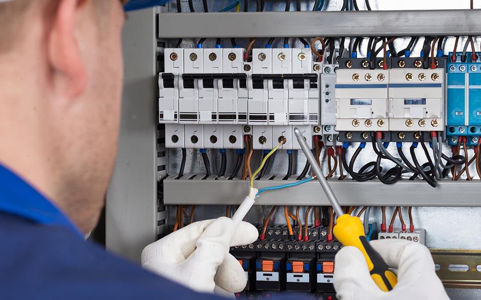 besoin d'un électricien Penchard